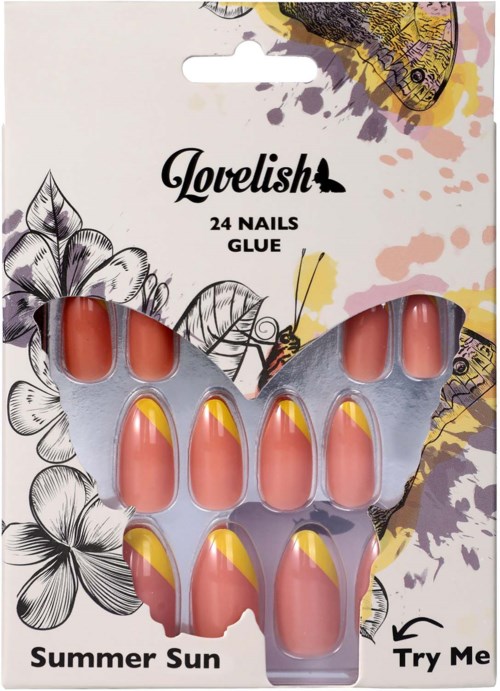 Nagellakstickers met 'Summer Sun' tekst, vlinderuitdrukking, geel en roze ontwerp, op decoratieve bloemenachtergrond.