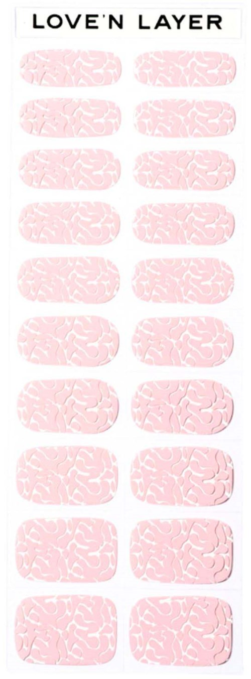 Pink nagelklistermärkesblad med mönster kallade 'Love'n Layer'. Tio remsor av dekorativ naglort. Enkel och feminin.