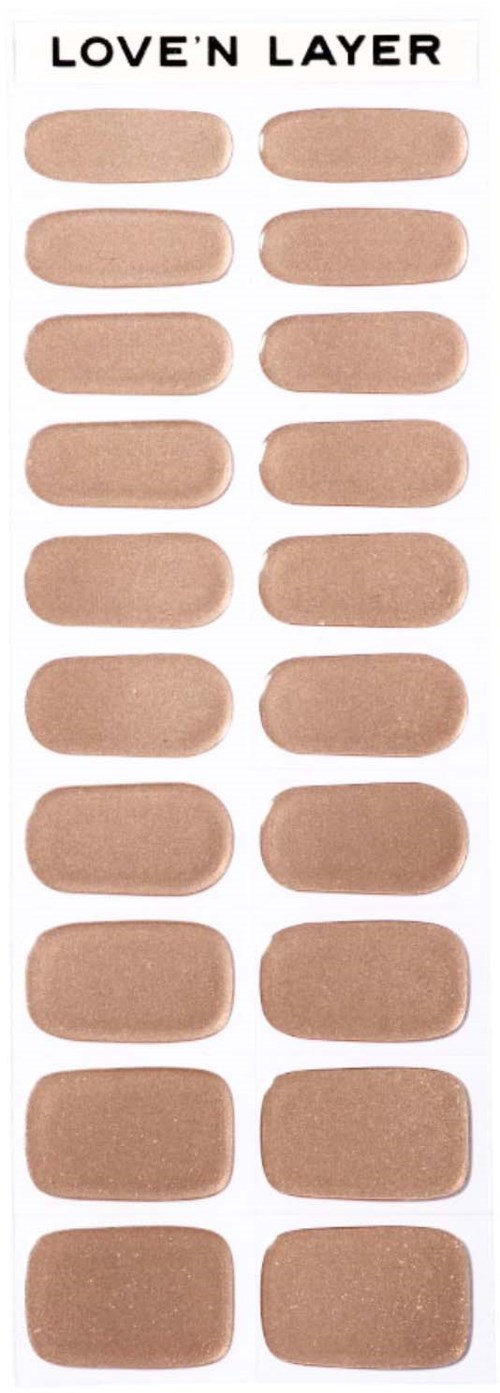 Ett klistermärkespaket med 20 beige, ovalformade fläckar märkt 'Love'n Layer' högst upp.