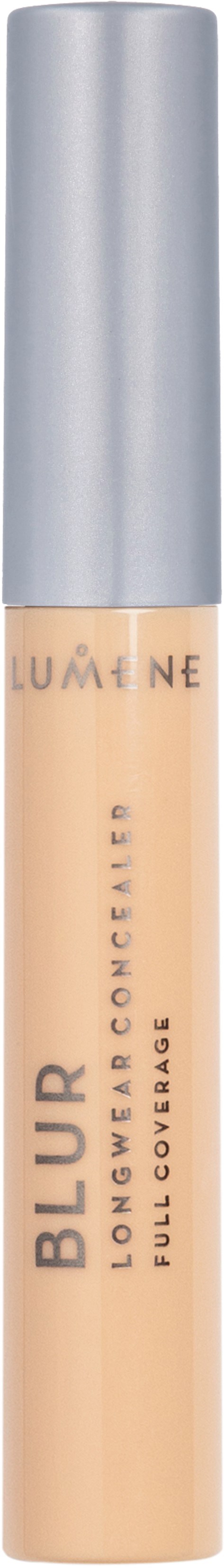 Een concealer in een tube met een zilverkleurige dop, gemarkeerd "BLUR" en "Long Wear". Het is licht beige van kleur.