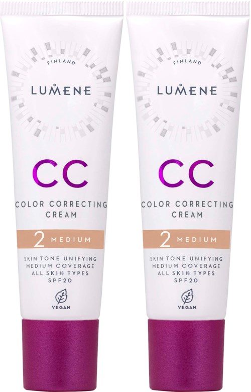 Zwei Tuben Lumene CC Farbkorrekturcreme mit mittlerer Deckkraft, SPF 20, für alle Hauttypen, vegan.