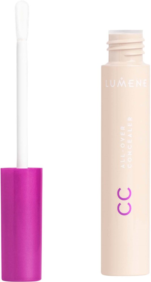 Ein pinkfarbener Tube mit Applikatorstab neben einer beigen Flasche mit Lumene CC.