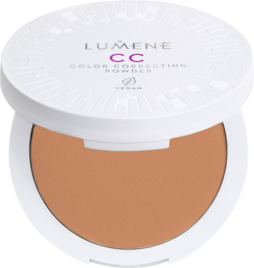 Eine runde weiße Make-up-Compact mit beige Puder, beschriftet Lumene CC Color Correcting Powder, VEGAN.