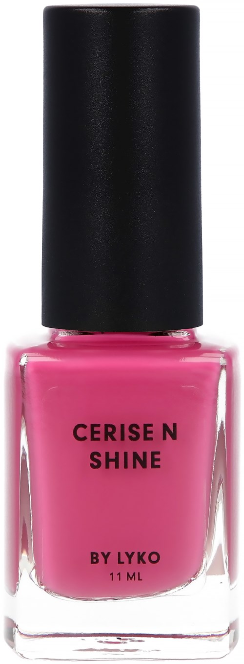 Nagellackflaska i rosa med svart lock, märkt 'CERESE N SHINE BY LYKO', 11 ML.