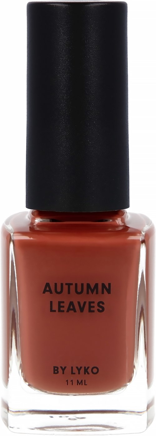 En flaska nagellack med svart lock och orangebrun färg, heter 'Autumn Leaves' av Lyko.