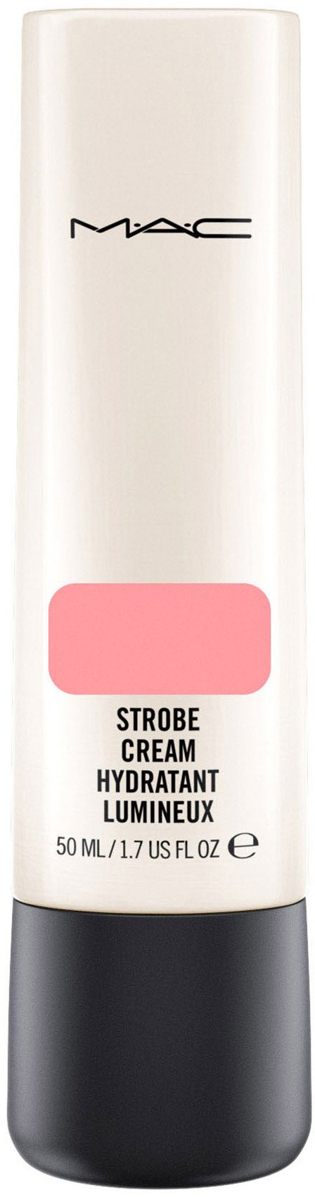 En MAC-strobkrämrör med en rosa etikett och svart lock, används för att ge huden lyster.