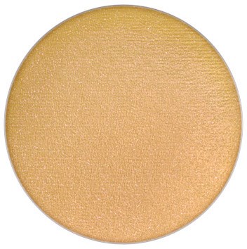 En stor rund make-up-kompakt med beige pressad puder inuti.
