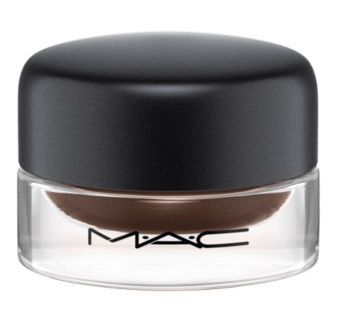 En liten burk med mörkbrun makeup eller ögonskugga med svart lock och genomskinlig botten, MAC-logga på framsidan.