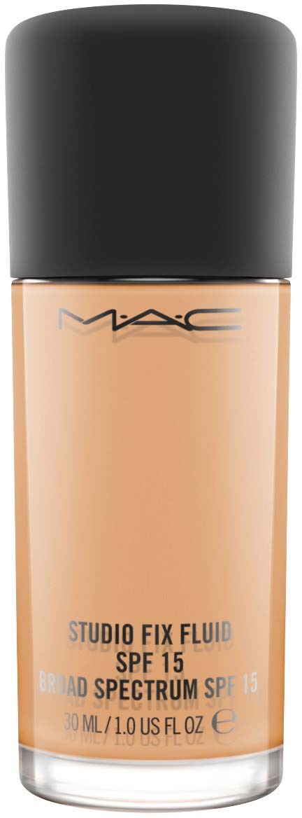 En flaska MAC Studio Fix Fluid foundation med SPF 15 i beige nyans.