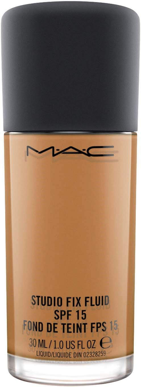 Foundationflaska med svart lock, märkt MAC Studio Fix, SPF 15, i en beige nyans.