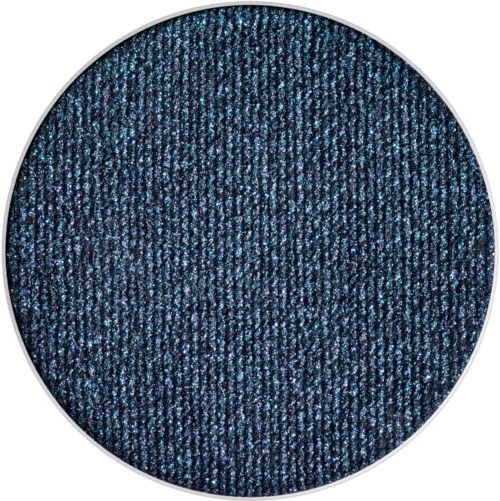 Een ronde oogschaduw met een donkere, glanzende blauwe kleur en getextureerd oppervlak.