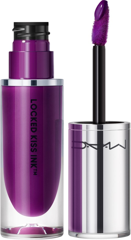 Lila läppstift med svart lock och en droppande lila läppstiftspensel. Flaskan har texten "LOCKED KISS INK".