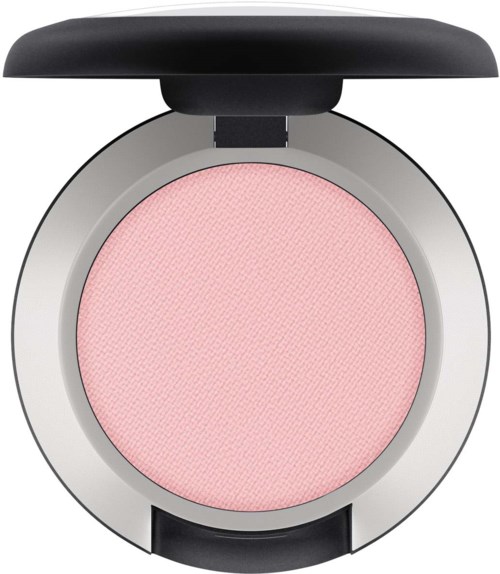 Een roze blush in een ronde compact met zilveren rand en zwarte dop.