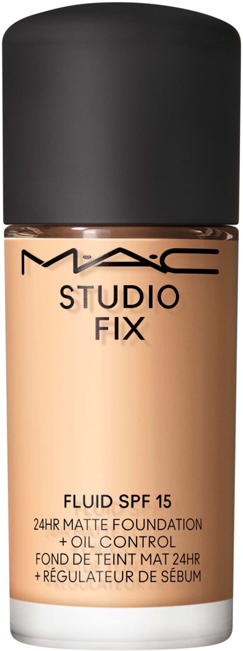 MAC Studio Fix Fluid SPF 15 foundationflaske med svart topp og beige etikett.