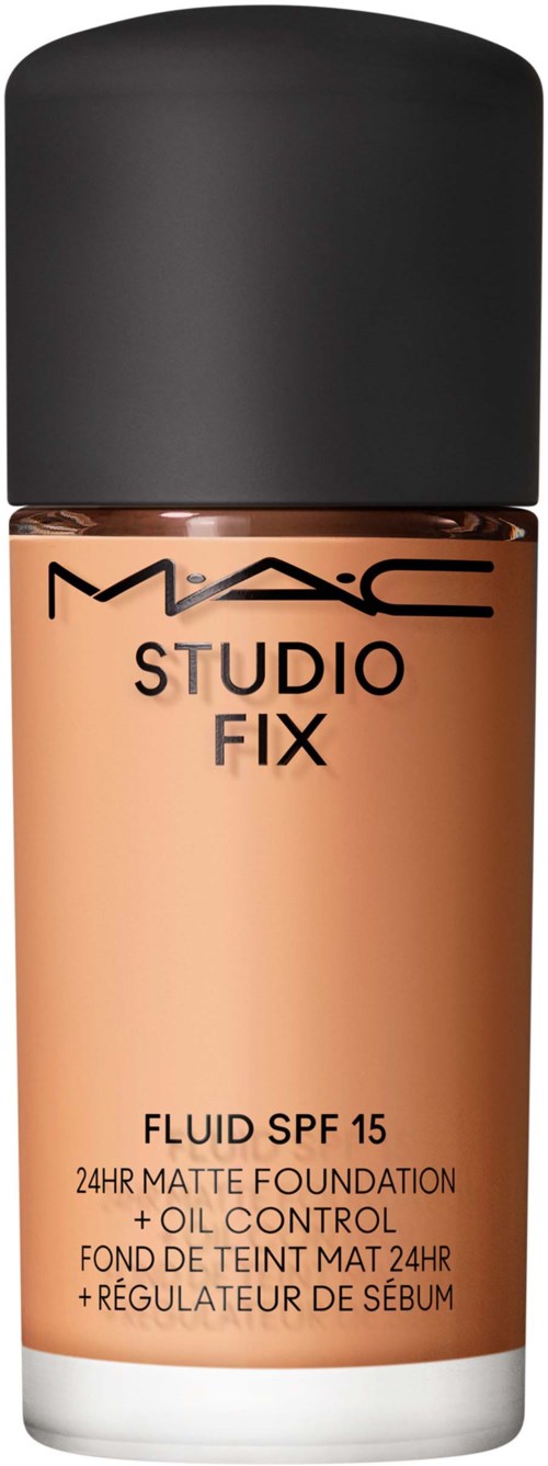 Foundationflaske med svart lokk, merket MAC Studio Fix, SPF 15, oljekontroll, 24-timers matt finish.