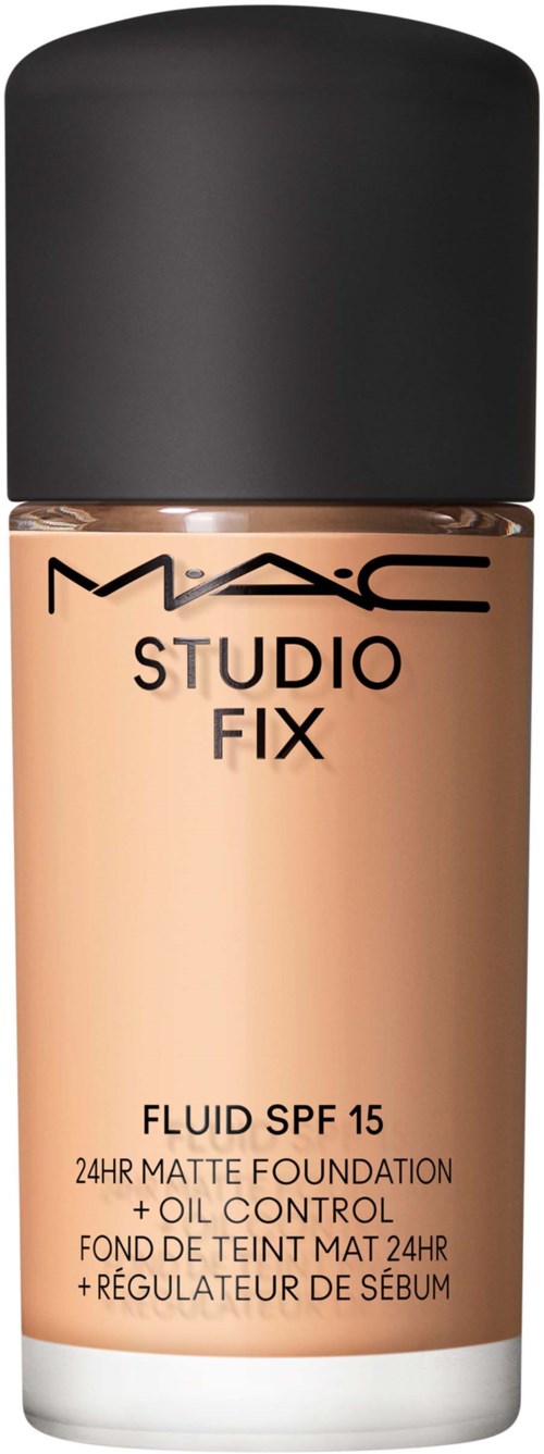 En flaske MAC Studio Fix Fluid SPF 15 foundation med svart lokk og beige etikett med produktdetaljer.