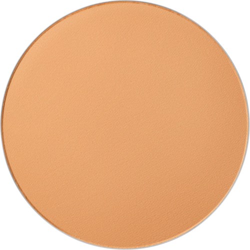 En stor rund makeup-kompakt med lys beige pudder og sølvkant.