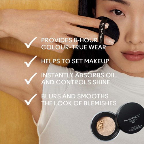 Tekst med produktfordeler som langvarig farge, makeup-innstillinger, oljeabsorpsjon og jevning av merker.