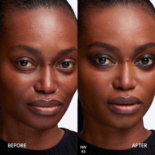 Naisella on kirkas iho, tummat hiukset ja ilmeikkäät silmät, jotka osoittavat eron ennen ja jälkeen ihonhoidon tai meikin.