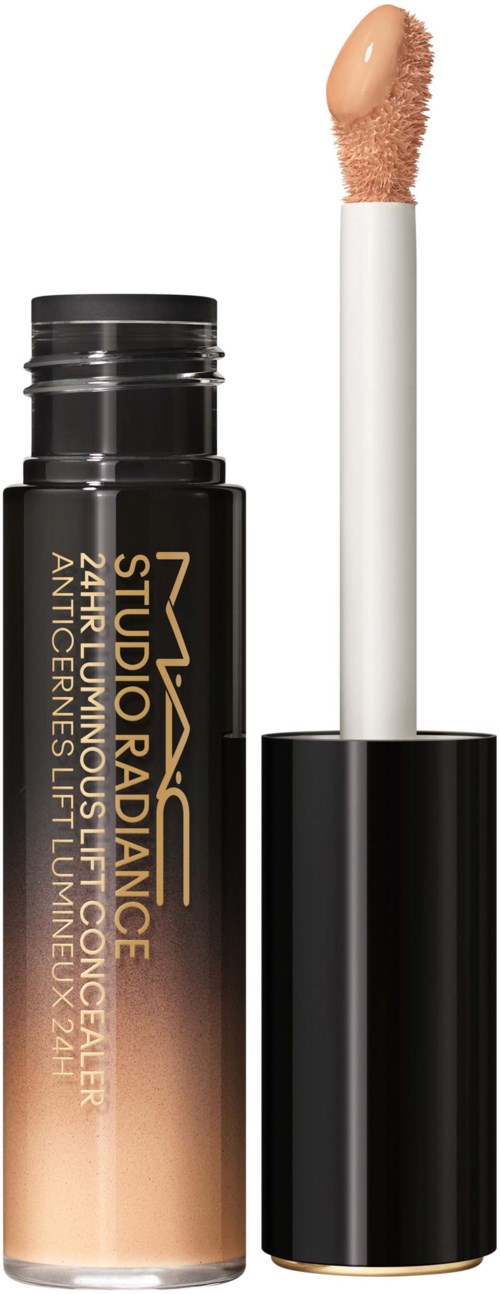 Eine Tube MAC Studio Radiance Concealer mit entferntem Applikator, zeigt die Creme im Inneren.