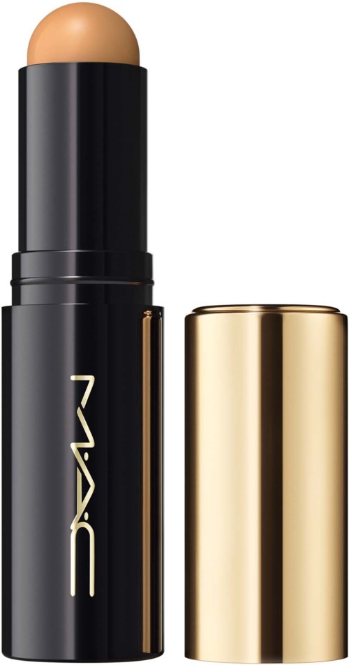 En MAC leppestift med beige leppestift og svart tube, gullfarget lokk ved siden av.