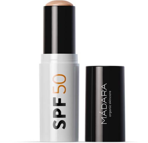 Ihonhoitotuote, jossa SPF 50 ja musta kansi, merkinnällä 'MADAARA organic skincare.'
