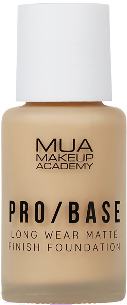 Beige-meikkipullo, jossa valkoinen kansi, nimeltä MUA PRO/BASE Long Wear Matte Finish Foundation.