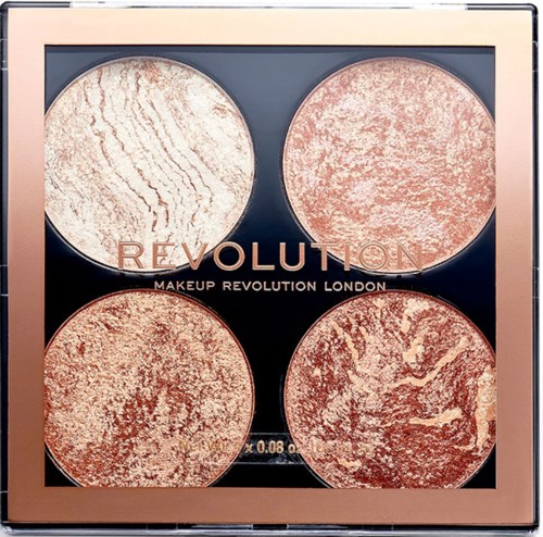 Vier runde Make-up-Puder in verschiedenen Farbtönen in einer quadratischen Palette. Die Marke ist Revolution London.
