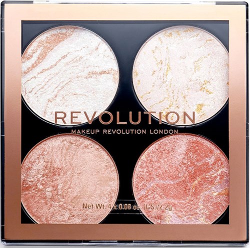 Vier Make-up-Puder in einer quadratischen Palette mit Weiß, Beige, Pink und Koralle Farben. Markenname ist Revolution London.