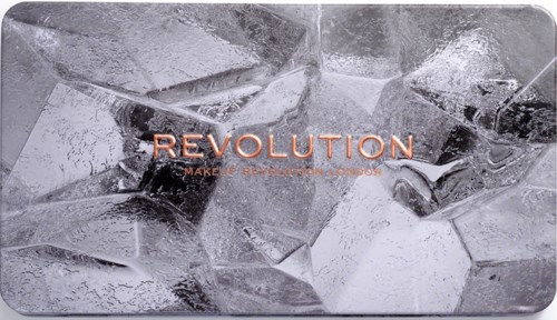 Isbitar med ordet 'REVOLUTION' i orange och en slogan under.