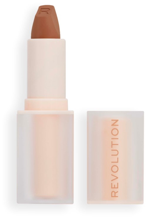 Ein beiger Lippenstift mit weißem Gehäuse und klarem Deckel, beschriftet 'REVOLUTION', steht aufrecht.