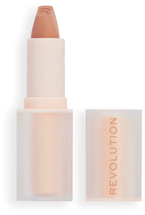 Ein beige Lippenstift in einem weißen Tube mit klarem Deckel, mit der Aufschrift 'REVOLUTION'.