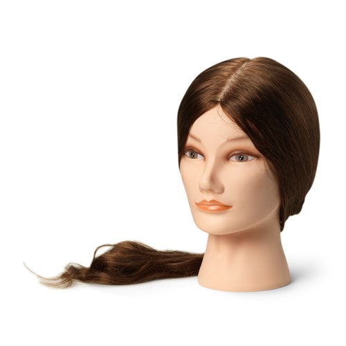 Eine Schaufensterpuppe mit langen braunen Haaren und realistischen Gesichtszügen.