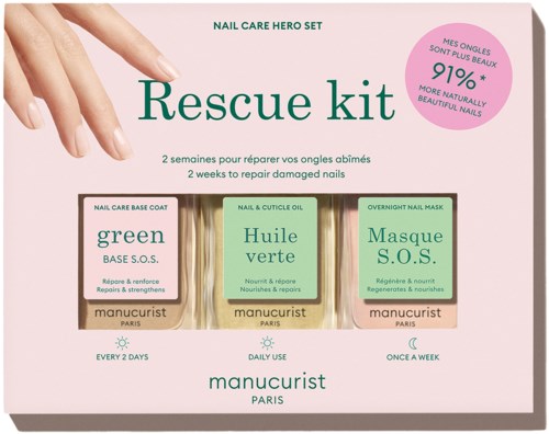 Nagelverzorgingsset met drie producten: nagellakbasis, nagelolië en overnight masker, voor het herstellen van beschadigde nagels.