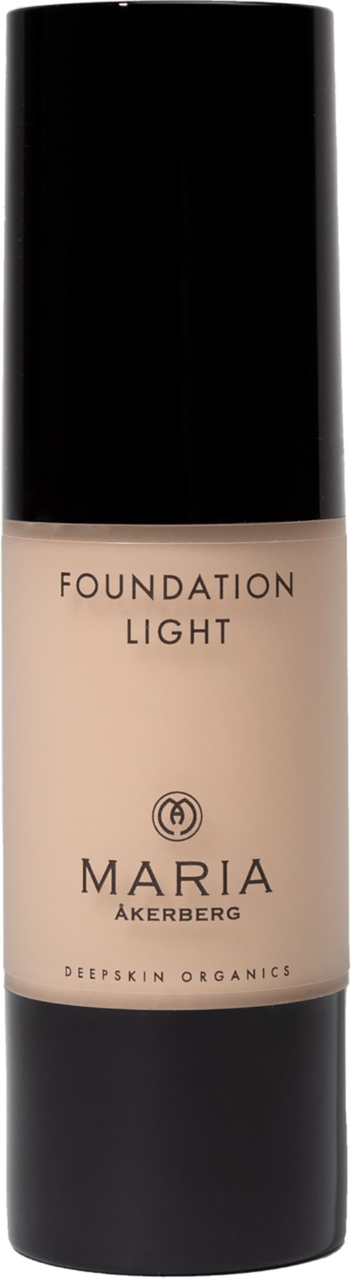 Eine Flasche Foundation mit dem Etikett "Foundation Light" von Maria Åkerberg. Schwarzer Verschluss und beiger Flasche.