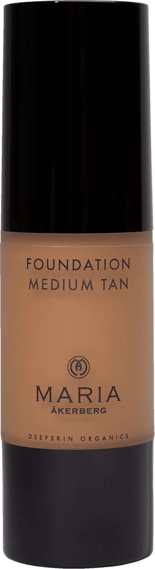 Eine Flasche Foundation mit mittlerem Braunton, schwarzem Verschluss und Marke Maria Akerberg. Es ist von Deep Skin Organics.