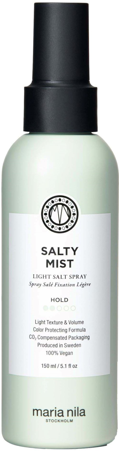 En ljusgrön sprayflaska med svart lock som heter Salty Mist, används för hår eller kropp.