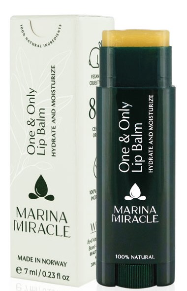 Ein grüner und gelber Lippenbalsam mit Verpackung, die natürliche Inhaltsstoffe, Hydratation und Herstellung in Norwegen erwähnt.