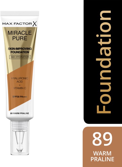 En tub med Max Factor Miracle Pure foundation med SPF. Den innehåller hyaluronsyra, C-vitamin och är för varm pralinnyans.