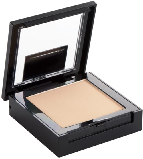 Ett svart kompakt fodral med spegel inuti, innehållande beige puder eller smink.