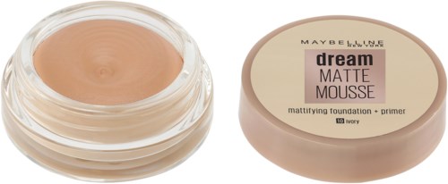 En rund burk med Maybelline matt mousse foundation med lock bredvid, som visar ljusbeige färg.