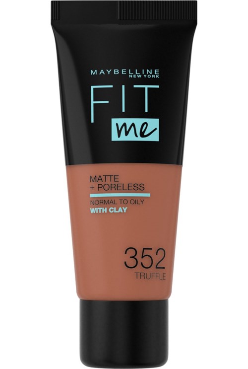 En tub med Maybelline Fit Me matt foundation, nyans 352 Truffle, för normal till fet hud med lera.