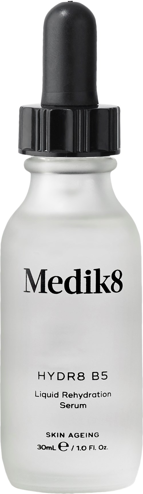 Eine weiße Flasche mit einem schwarzen Tropfenverschluss. Das Etikett liest Medik8 HYDR8 B5 Liquid Rehydration Serum. Für alternde Haut.
