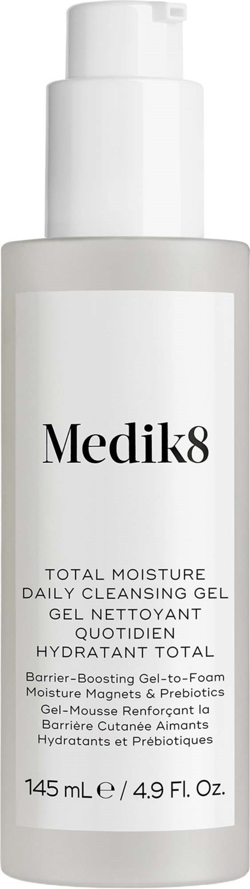 Valkoinen pullo pumppulla merkinnällä Medik8 Total Moisture Daily Cleansing Gel, 145 ml.