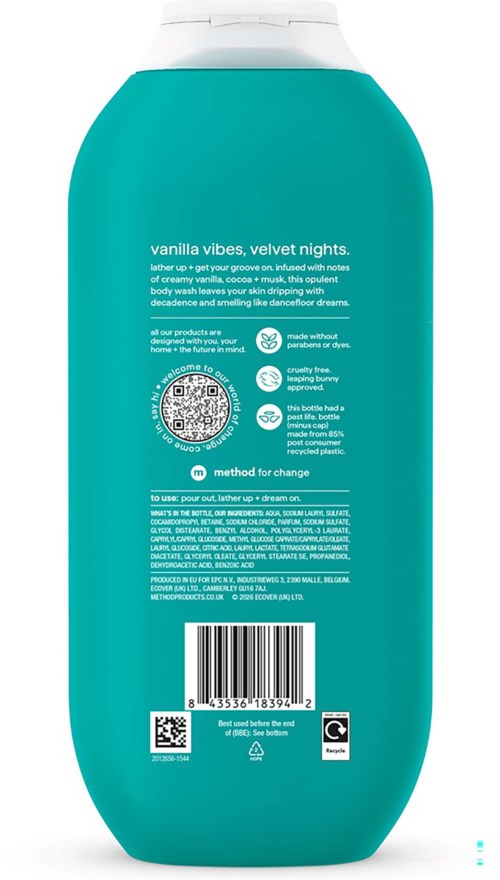 En blågrön flaska med etikett för Vanilla Vibes, Velvet Nights kroppstvål, visar produktnamn, instruktioner, streckkod och QR-kod.