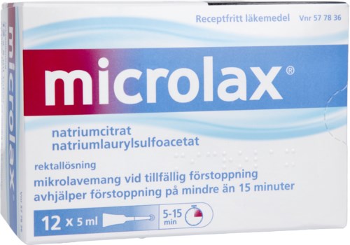 En låda med Microlax-medicin med 12 tuber för förstoppning, innehåller natriumcitrat, och verkar på 15 minuter.