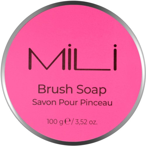 Een ronde roze sticker met zwarte en witte tekst voor MILLI kwastzeep, 100 gram, met productnaam, beschrijving en gewicht.