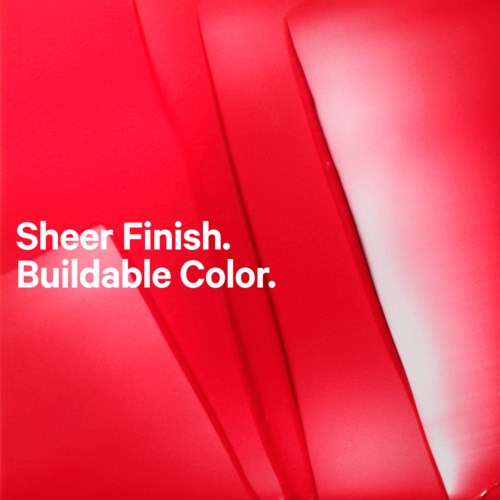Pink- und Rotverlauf-Hintergrund mit weißen Text, der lautet: "Sheer Finish. Buildable Color.".
