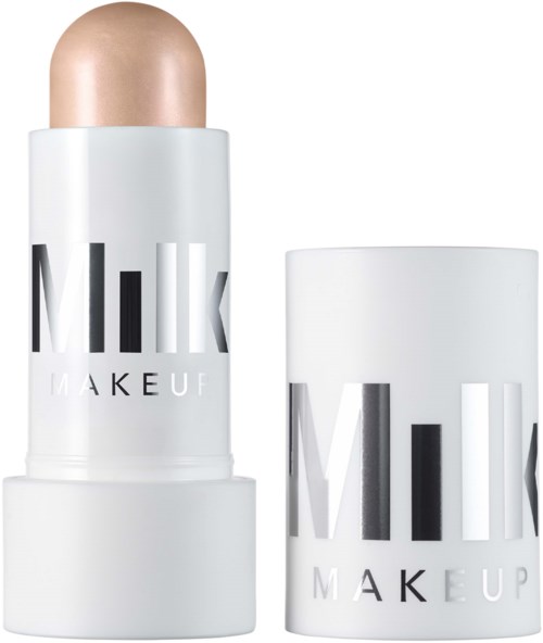 Läppbalsam i en vit behållare med svart och grå text som säger Milk Makeup.