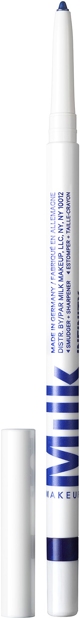Een witte markeerstift met blauwe tekst en dop, staand verticaal.